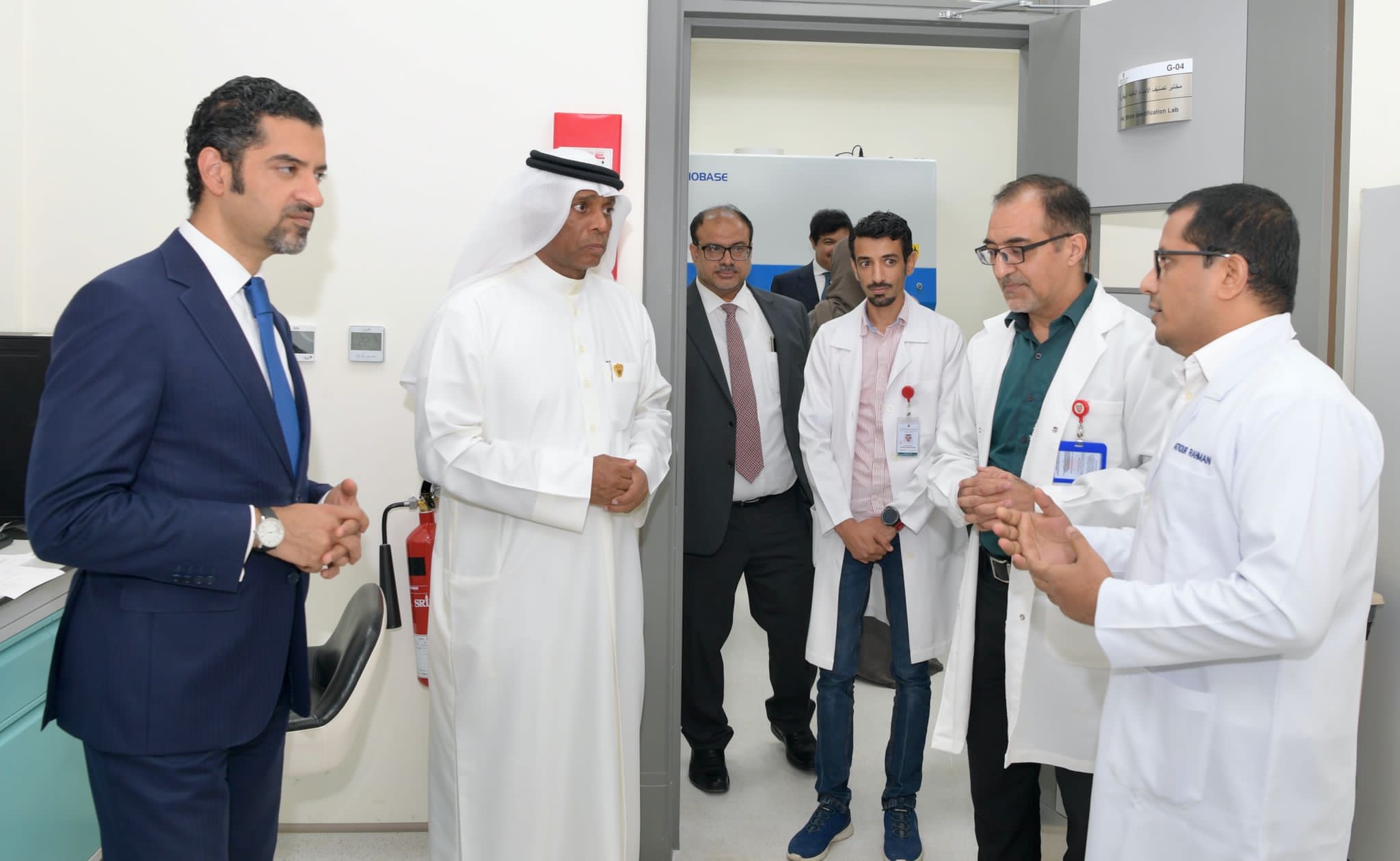 وزير "البلديات" يتفقد المركز الوطني للمختبرات الزراعية بهورة عالي