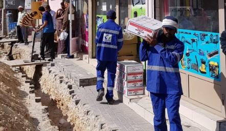 بلدية "الجنوبية" تقوم بحملة واسعة على الباعة الجائلين في مجمع 907 بالرفاع
