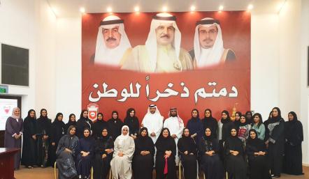 بلدية "الجنوبية" تحتفي بموظفاتها بمناسبة يوم المرأة البحرينية