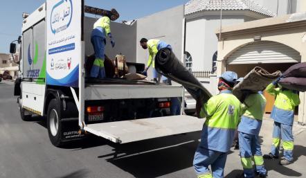 بلدية المنطقة الجنوبية تزيل نحو 700 طن أثاث مستعمل ضمن مبادرة "أتصل لأثاثك" خلال ? شهور