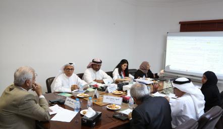 جانب من اجتماعات اللجنة الدائمة العامة بالمجلس البلدي من الفصل التشريعي الخامس