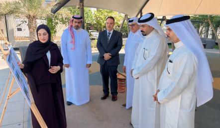 وكيل شؤون البلديات يتفقد أعمال تطوير حديقتي الدير الشرقية والغربية وحديقة سماهيج في الدائرة السادسة بمحافظة المحرق 