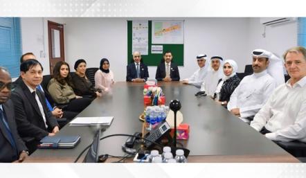 وزير شؤون البلديات والزراعة ووزير الأشغال يتفقدان المرحلة الأولى من مشروع تطوير الواجهة البحرية في كورنيش الملك فيصل