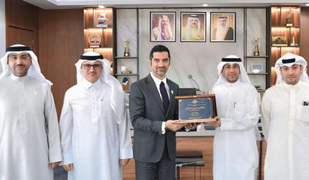 وزير البلديات يستقبل الأمين العام لمنظمة المدن العربية