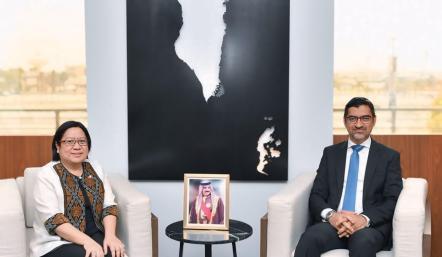 وزير شؤون البلديات والزراعة يستقبل سفيرة جمهورية الفلبين لدى مملكة البحرين