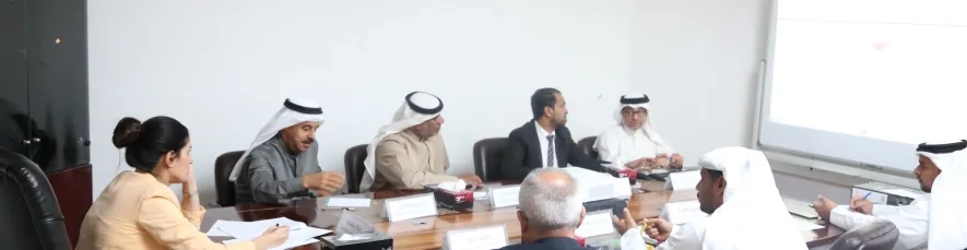 جانب من اجتماعات اللجنة المالية بالمجلس البلدي