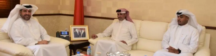 سعادة المدير العام مع الشيخ سلمان بن عيسى الخليفة